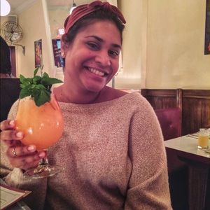 Meet your Posher, Anjulee